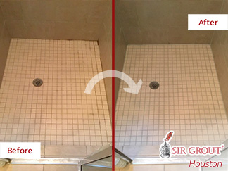 Picture of a Ceramic Tile Floor Before and After a Grout Cleaning in Houston, TX