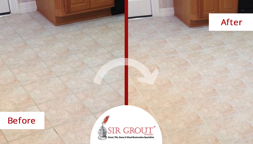 This Homeowner in Sugar Land, TX Said Goodbye to Dirty Grout Lines in Her Kitchen with a Grout Cleaning Before & After Picture of a Grout Cleaning in Sugarland, Texas