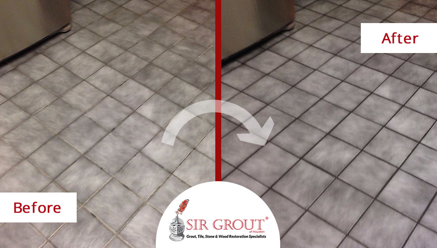 Before and After Picture of a Grout Recoloring Service in Houston, TX